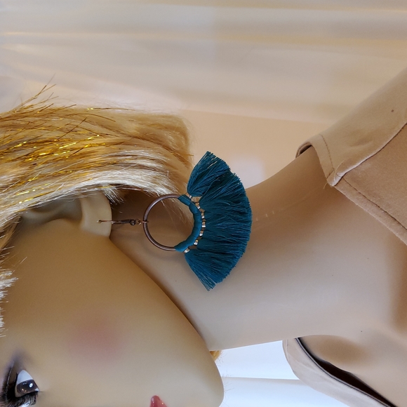 Vintage Style Tassel Earrings - Picture 4 of 4